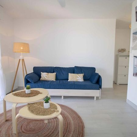 Bright Apt Of 32 M Renovated Near Town Fréjus Esterno foto